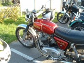Norton Comando
